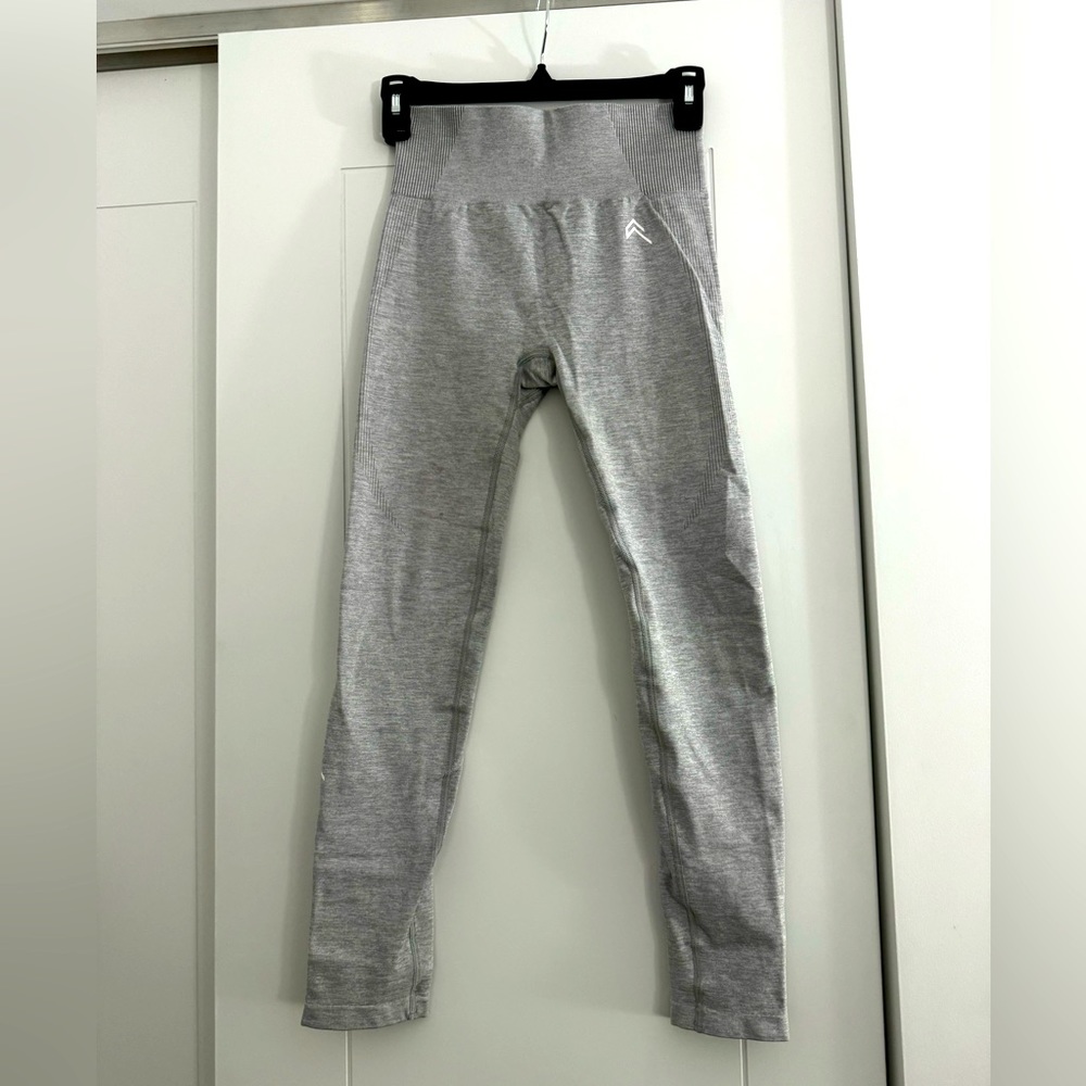 EFFORTLESS SEAMLESS LEGGINGS